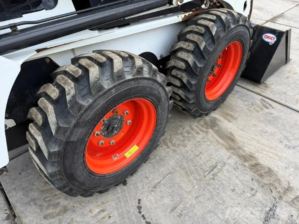 Bobcat S450 Skid steer loaders