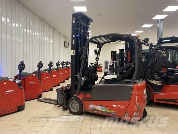 Manitou ME320 Rough terrain trucks