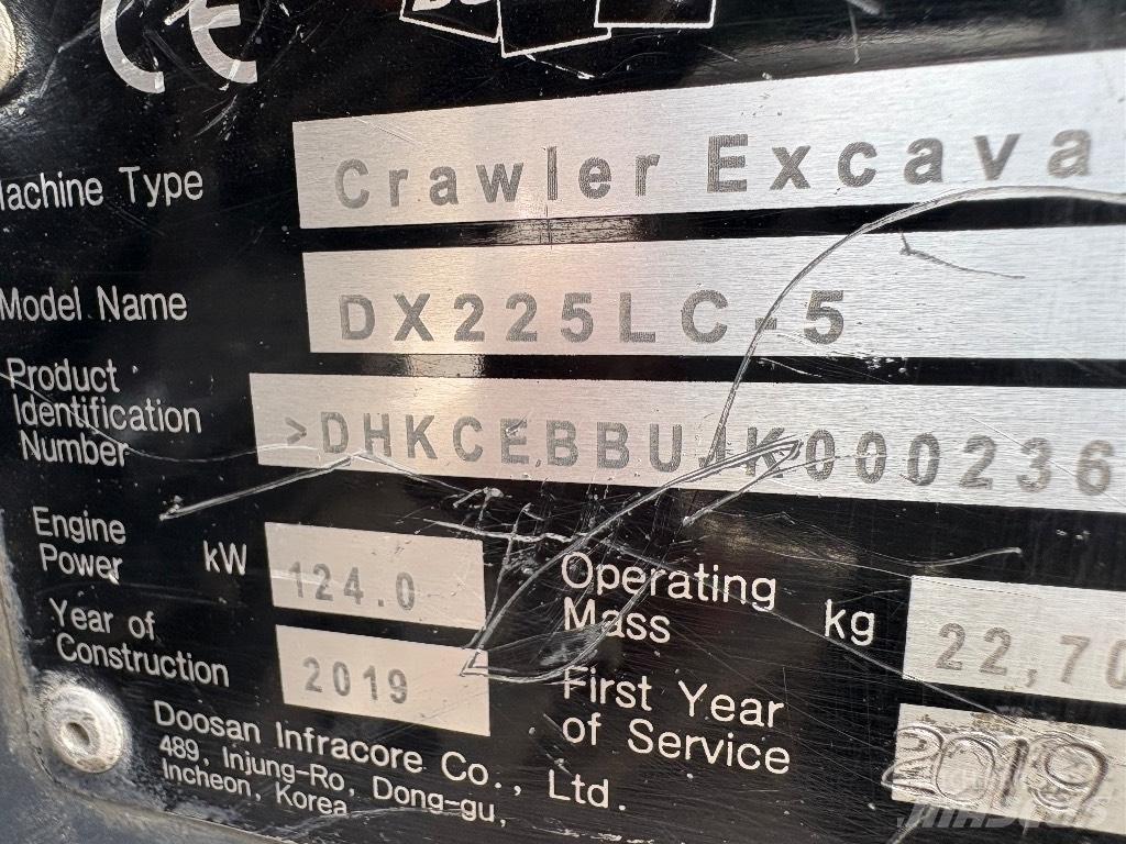 Doosan DX 225 LC-5 Crawler excavators