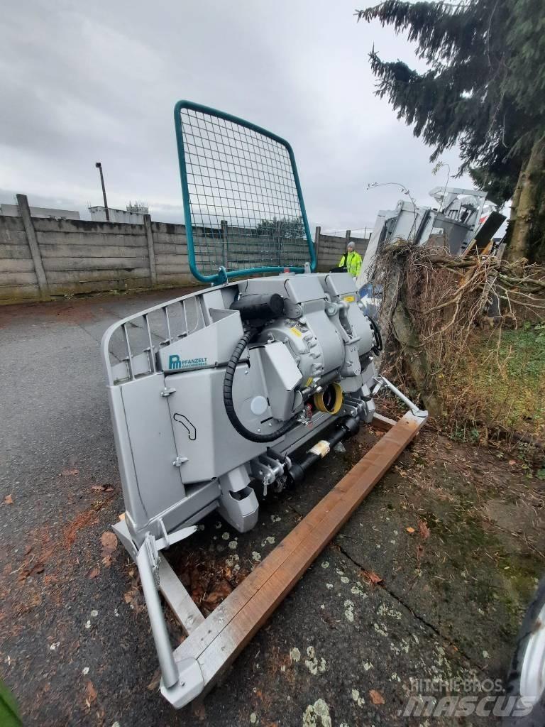 Pfanzelt P 272 Winches