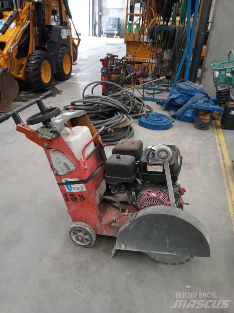 Husqvarna FS400LV Construction - Others