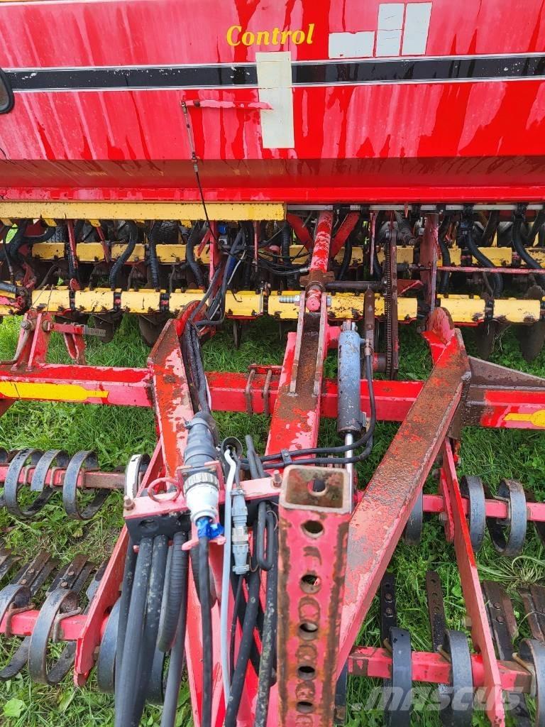 Väderstad Rapid 400C Drills