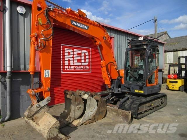 Doosan DX 85 R-3 Midi excavators  7t - 12t