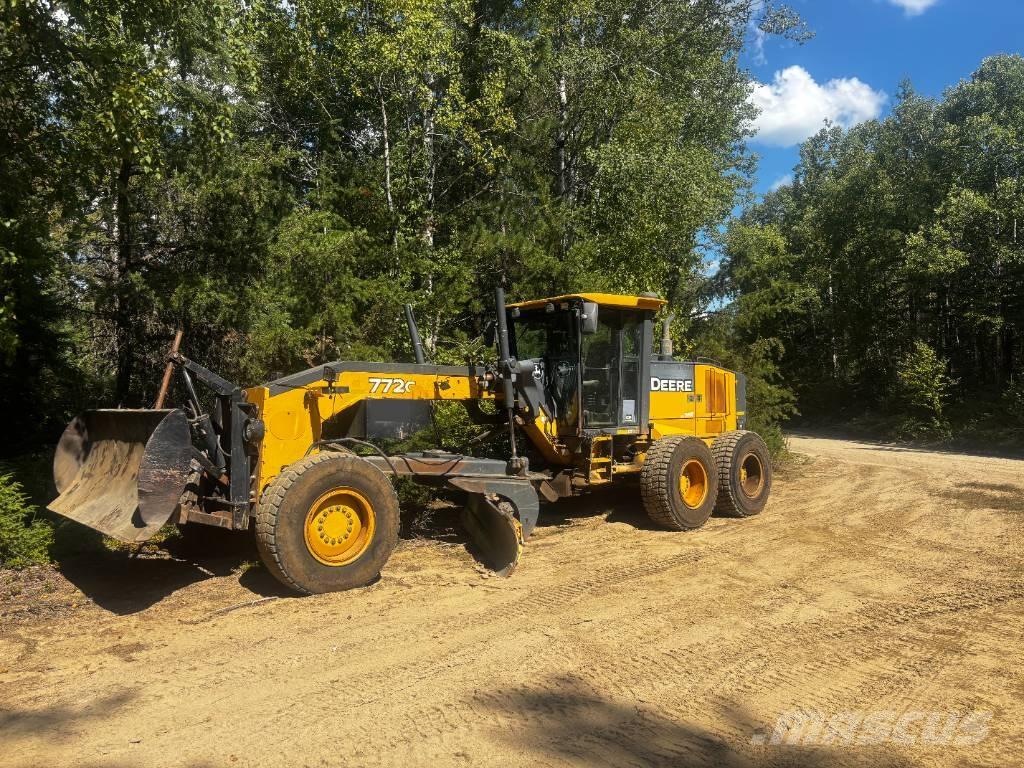 John Deere 772 G Graders
