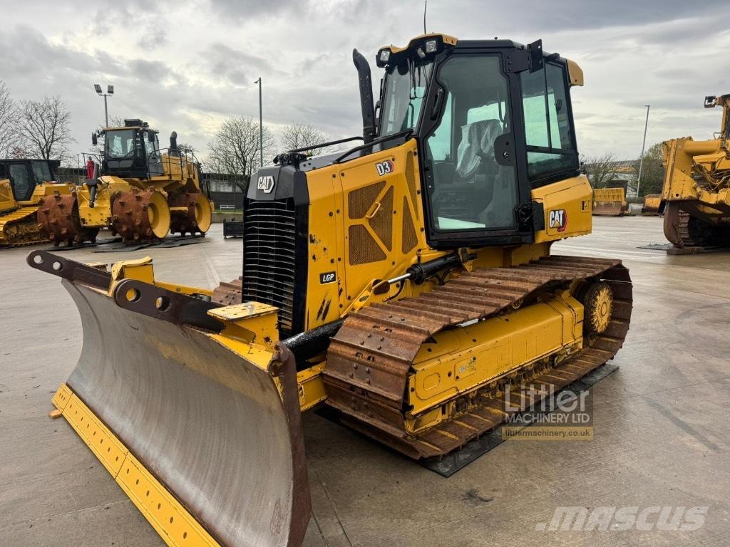 CAT D 3 LGP Crawler dozers