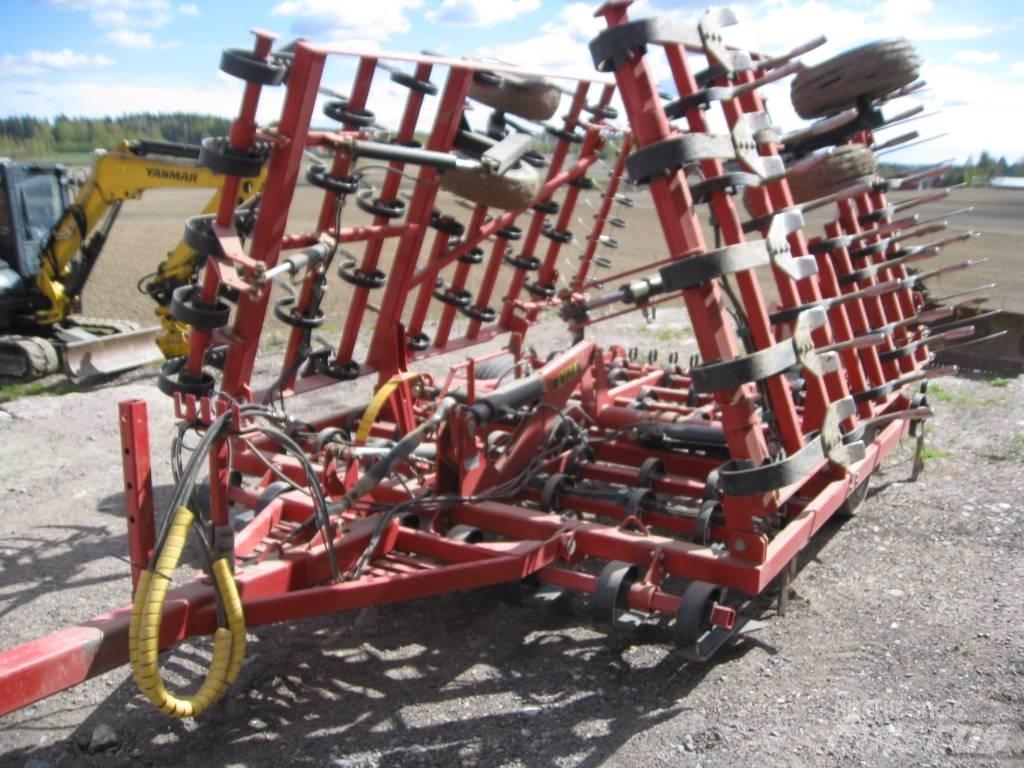 VM 6000 Harrows