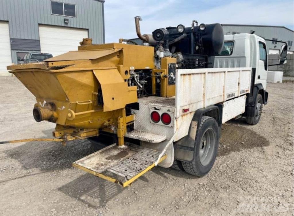International CF600 Concrete pump trucks