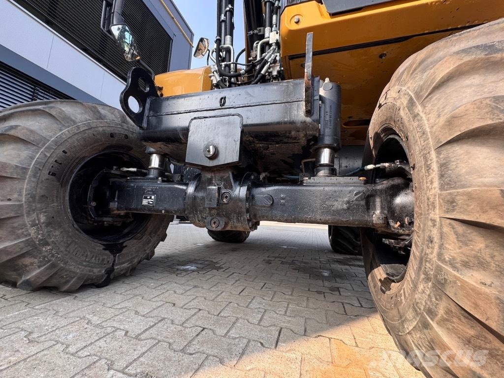 CAT M316 Wheeled excavators