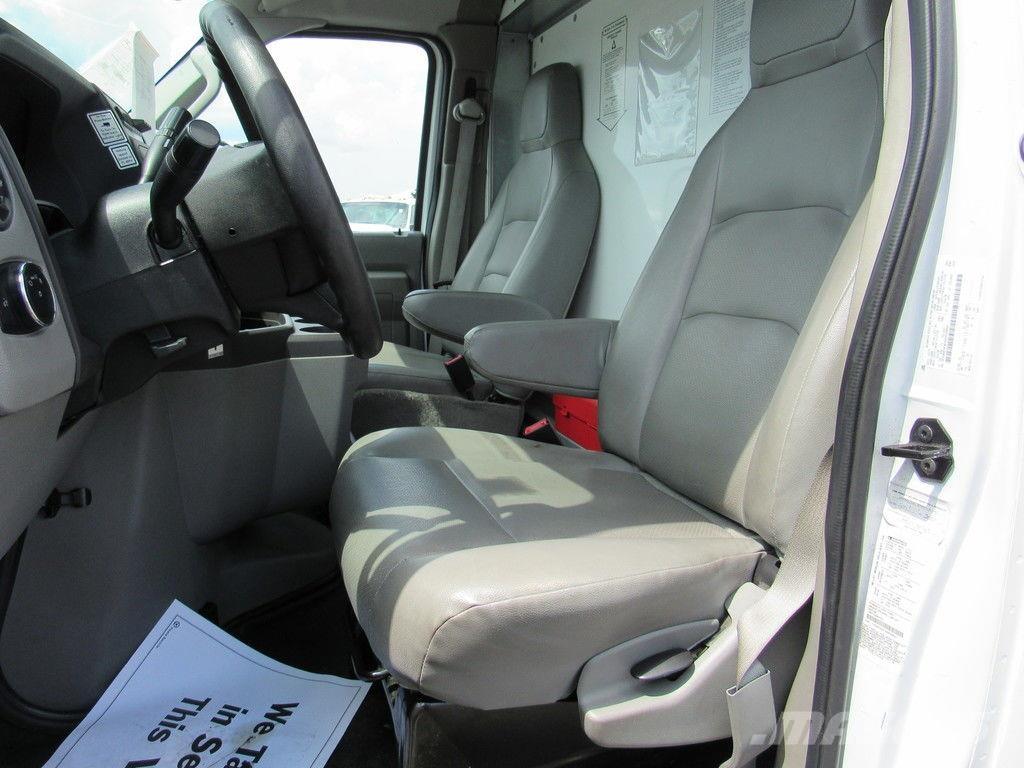 Ford E-350 Box body trucks