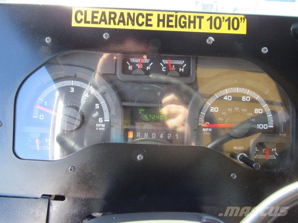 Ford E-450 Box body trucks