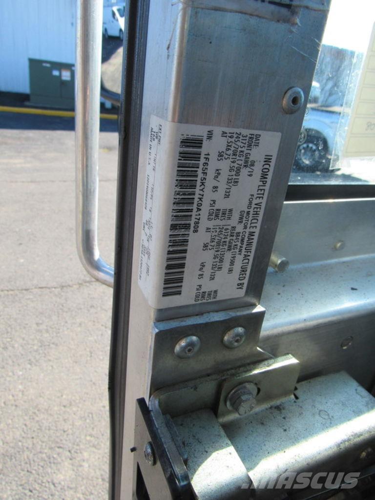 Ford F-59 Box body trucks