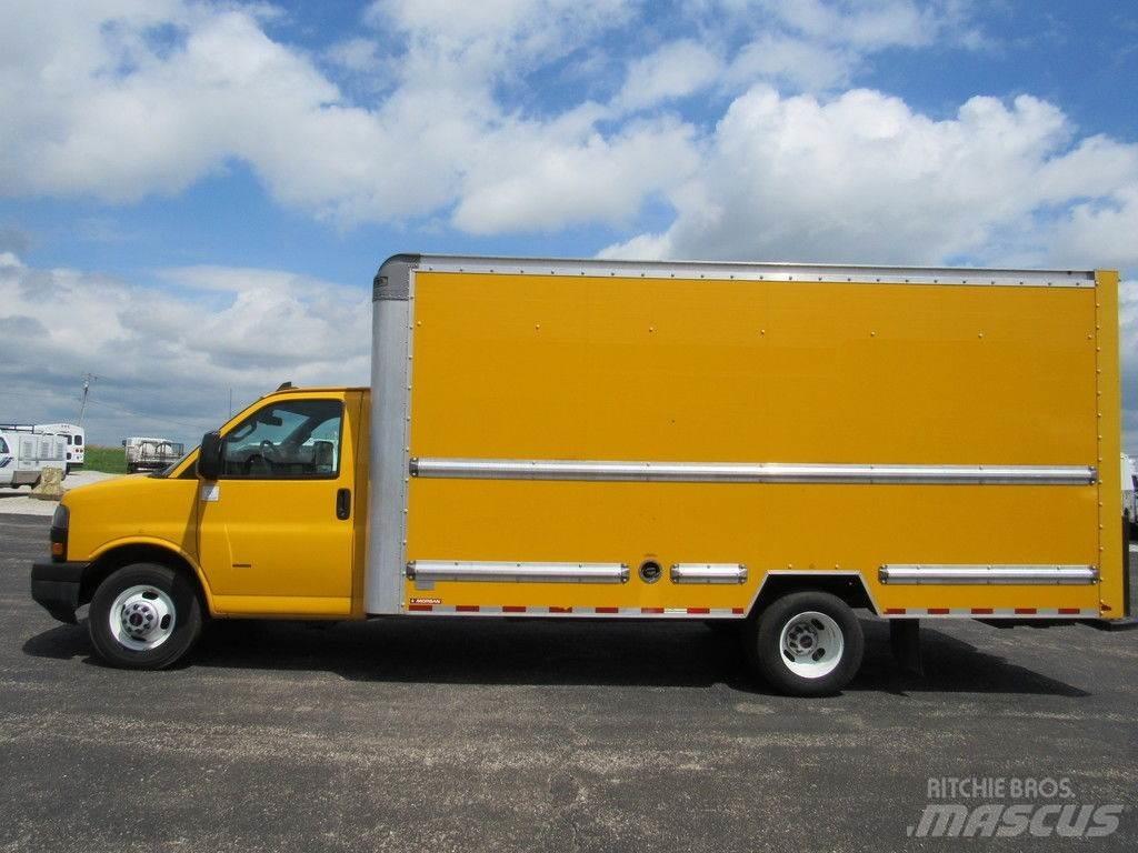 GMC Savana 3500 Box body trucks