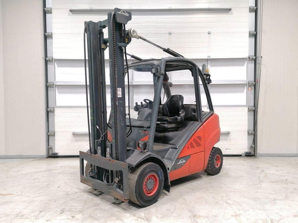 Linde H30D-02 Diesel trucks
