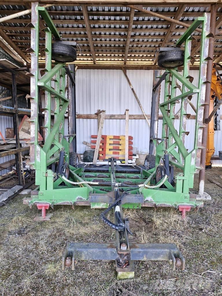Kire Eelkobesti Chisel ploughs