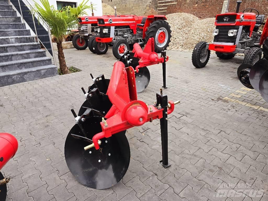 Massey Ferguson 165 Tractors