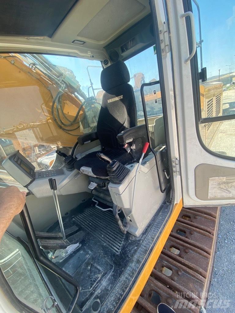 Liebherr 954 SME Crawler excavators