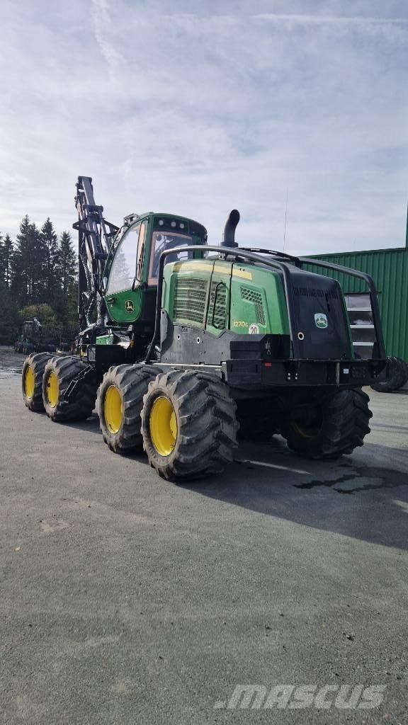 John Deere 1270 G Harvesters