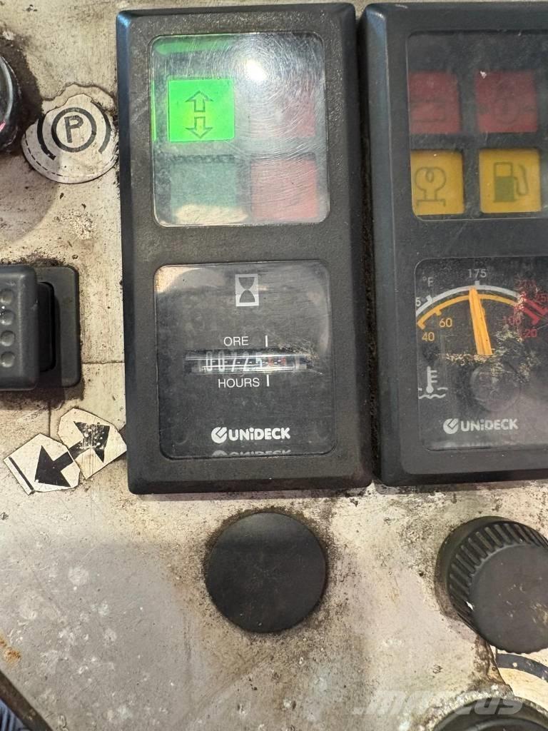 Combilift C 8000 4-way reach trucks