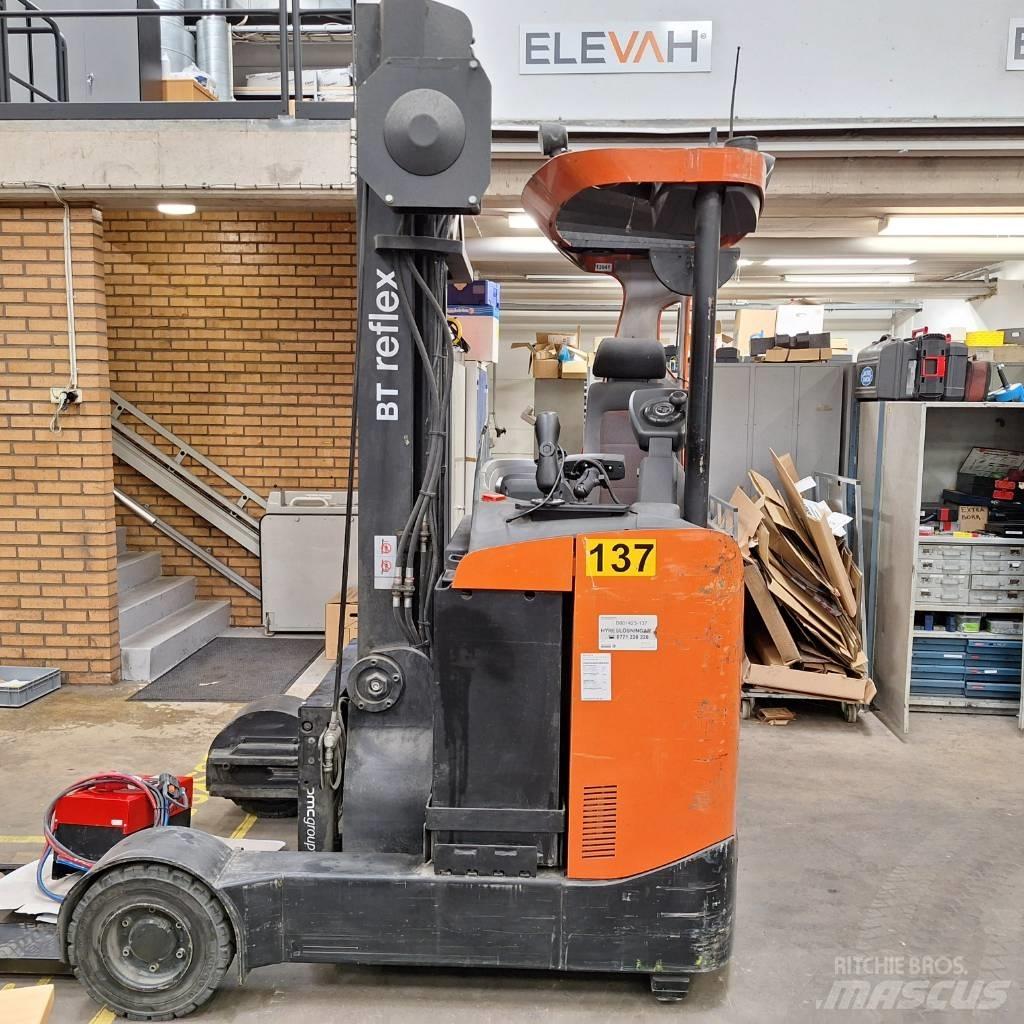 Toyota RRE160R Reach trucks