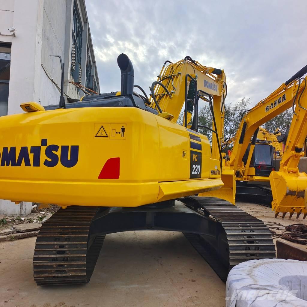 Komatsu PC 220 Crawler excavators