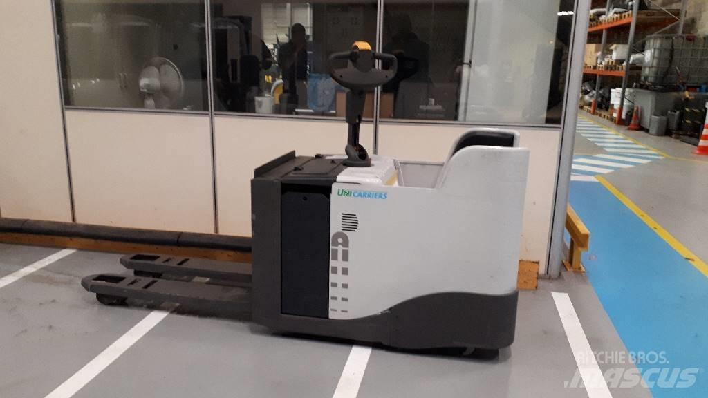 Atlet PMR 200 Low lifter with platform
