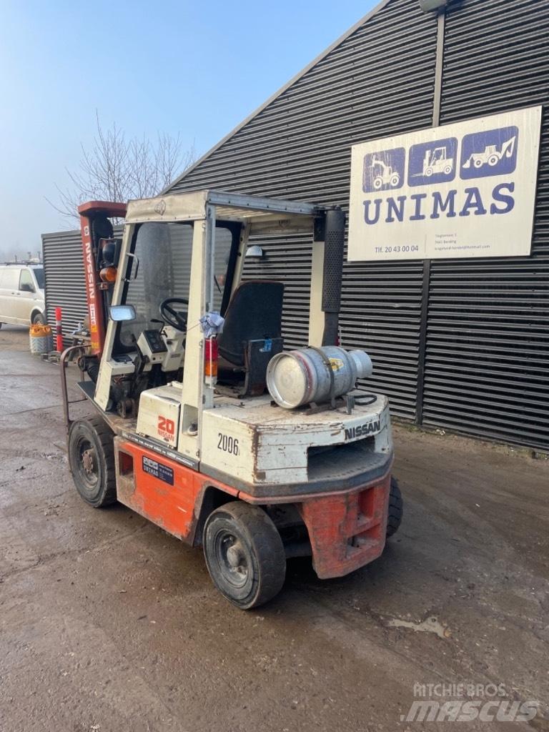 Nissan FG20 LPG trucks
