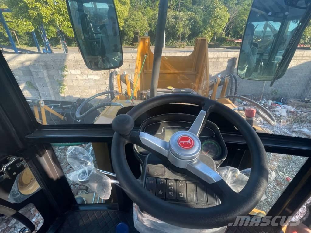 CAT 420F Backhoe loaders
