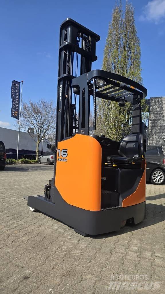 Doosan BR 16 JW-7 Reach trucks