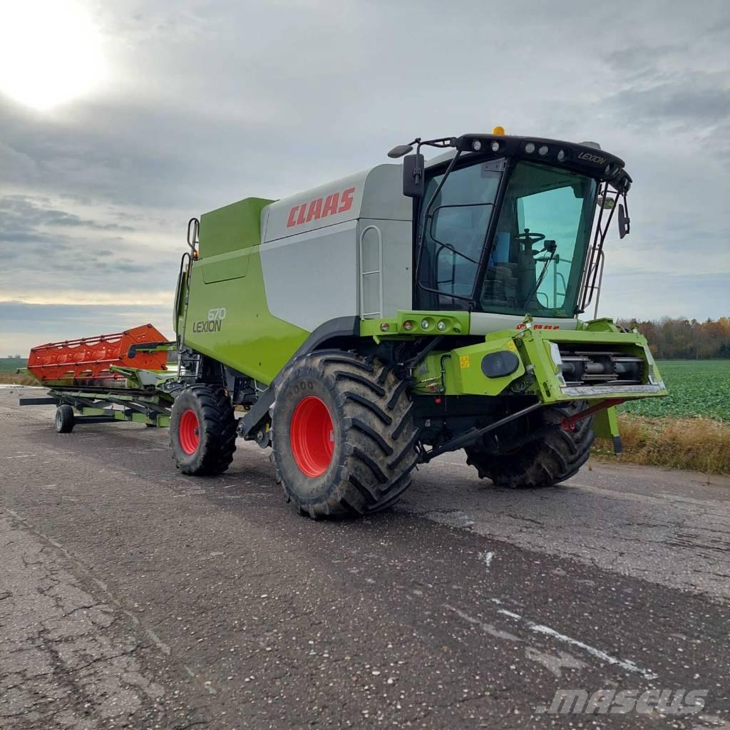 CLAAS Lexion 670 Combine harvesters