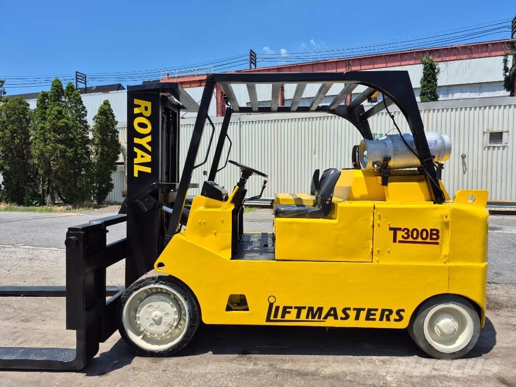 Royal T300B Rough terrain trucks