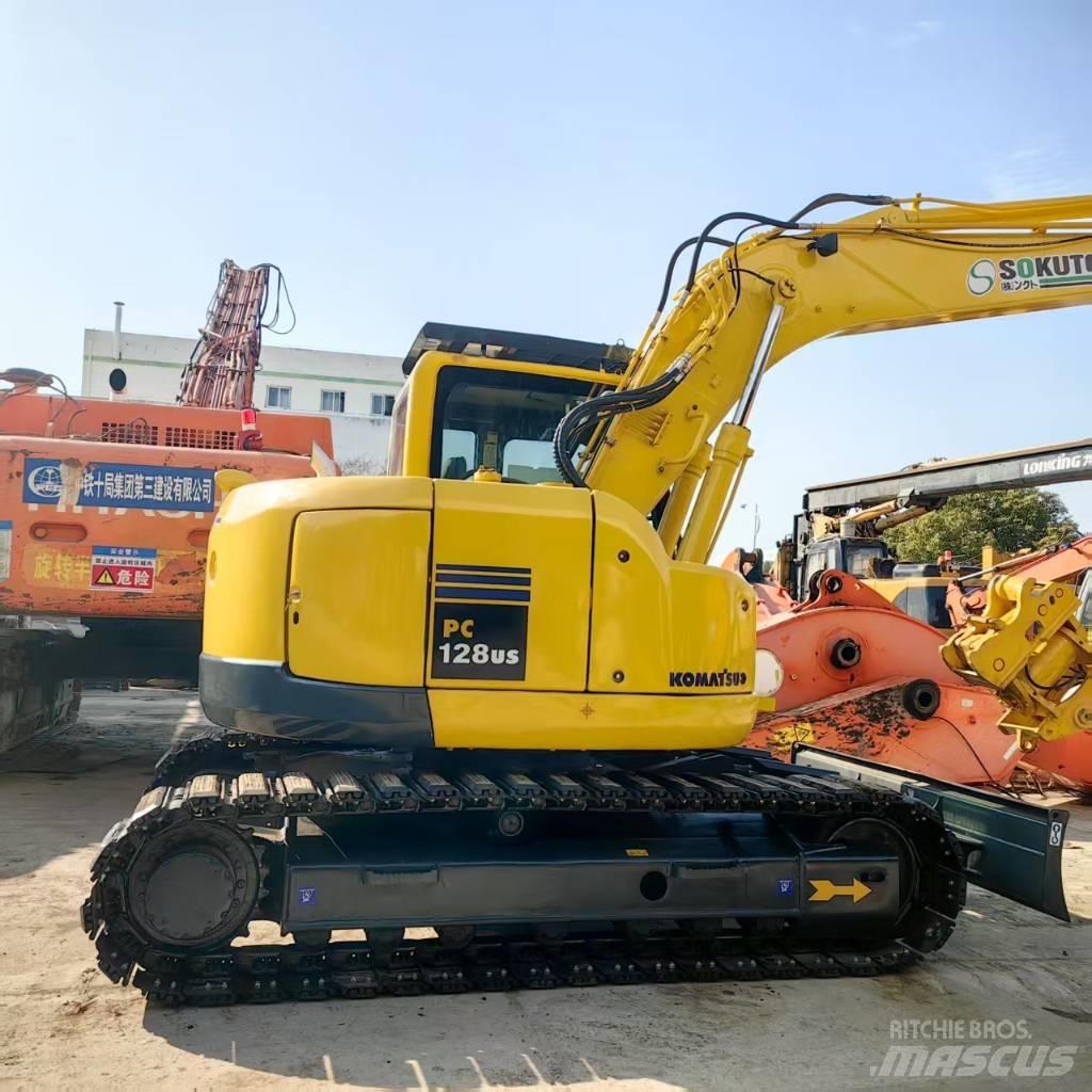 Komatsu PC 128 US Midi excavators  7t - 12t