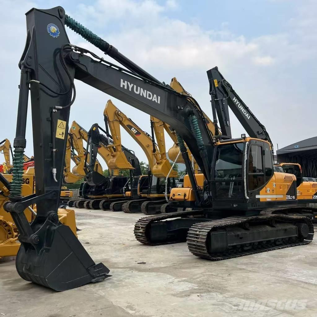 Hyundai R220LC-9S Midi excavators  7t - 12t