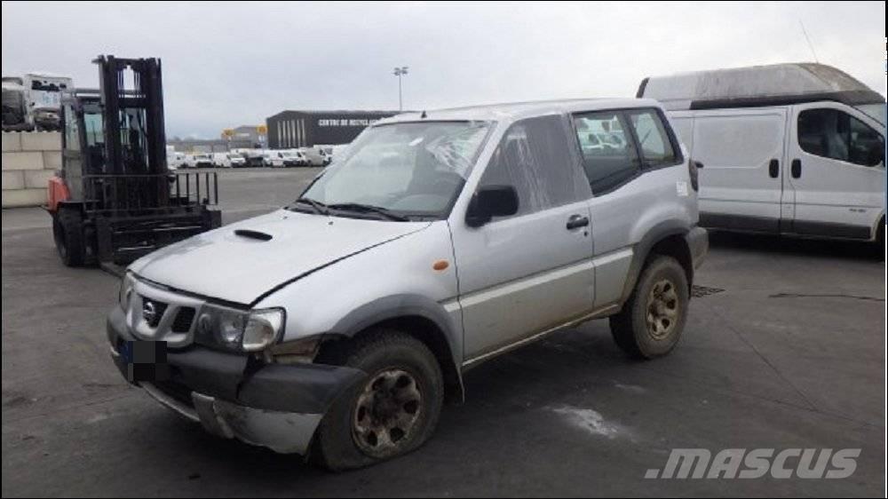 Nissan Terrano II Cars