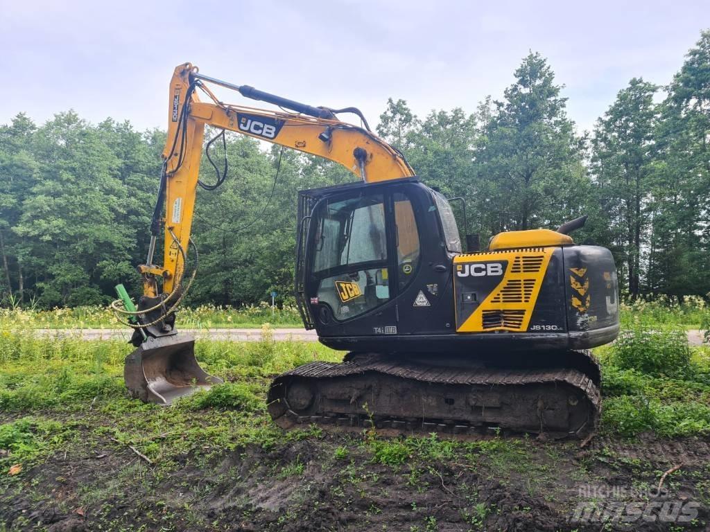 JCB JS 130 LC Crawler excavators