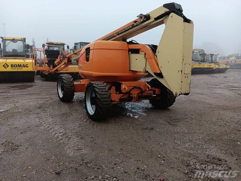 JLG 600AJ Articulated boom lifts