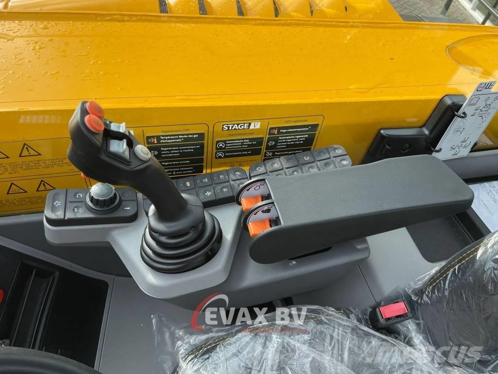 JCB 542-70 AgriXtra Telehandlers for agriculture