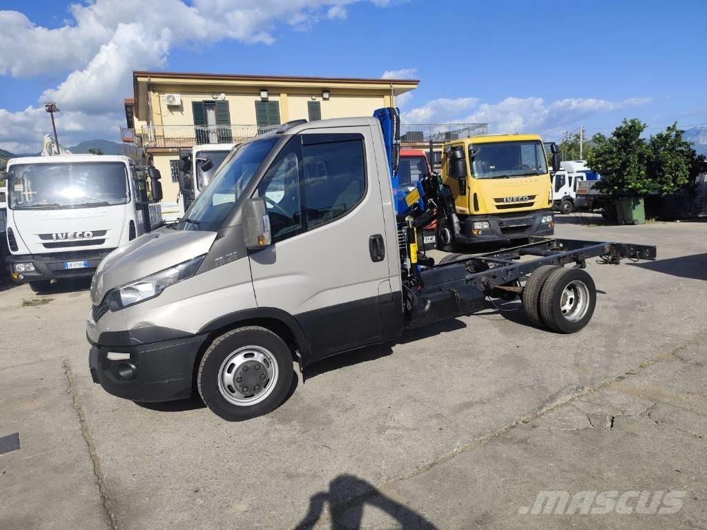 Iveco Daily 35-130 Crane trucks
