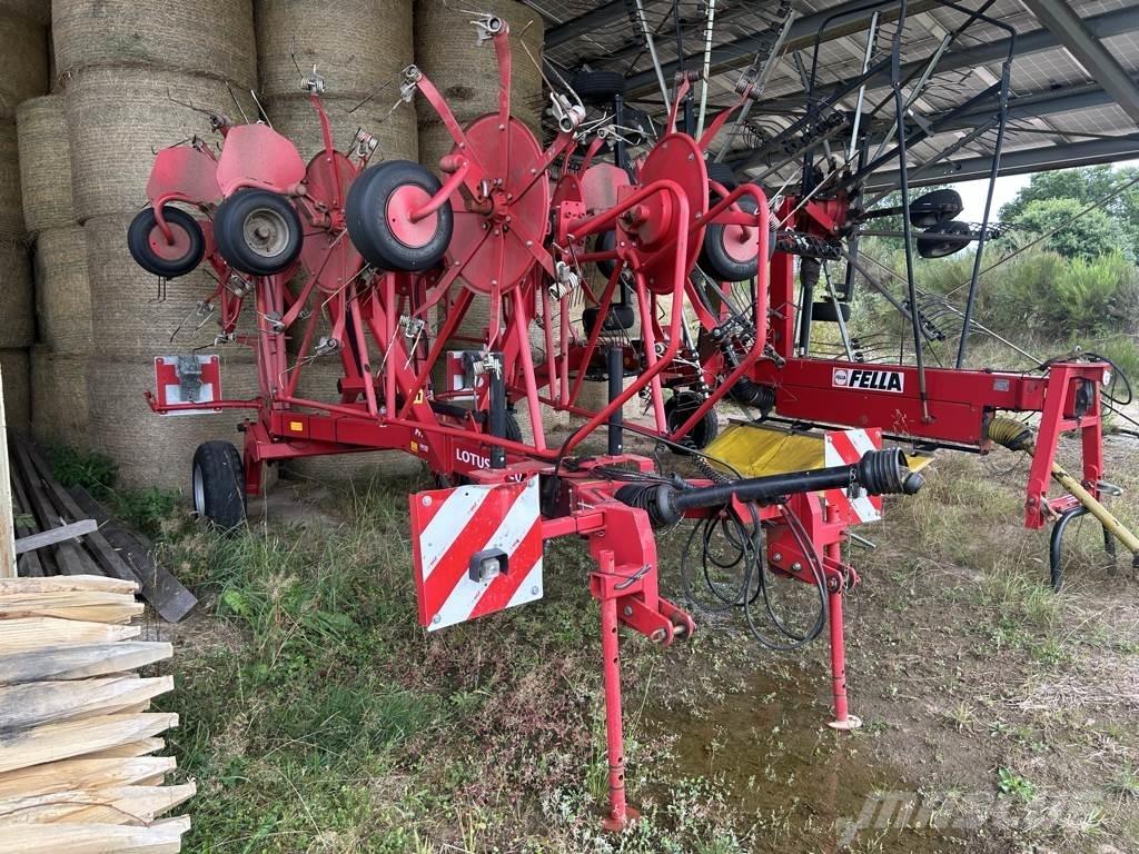 Lely LOTUS 1020 Rakes and tedders