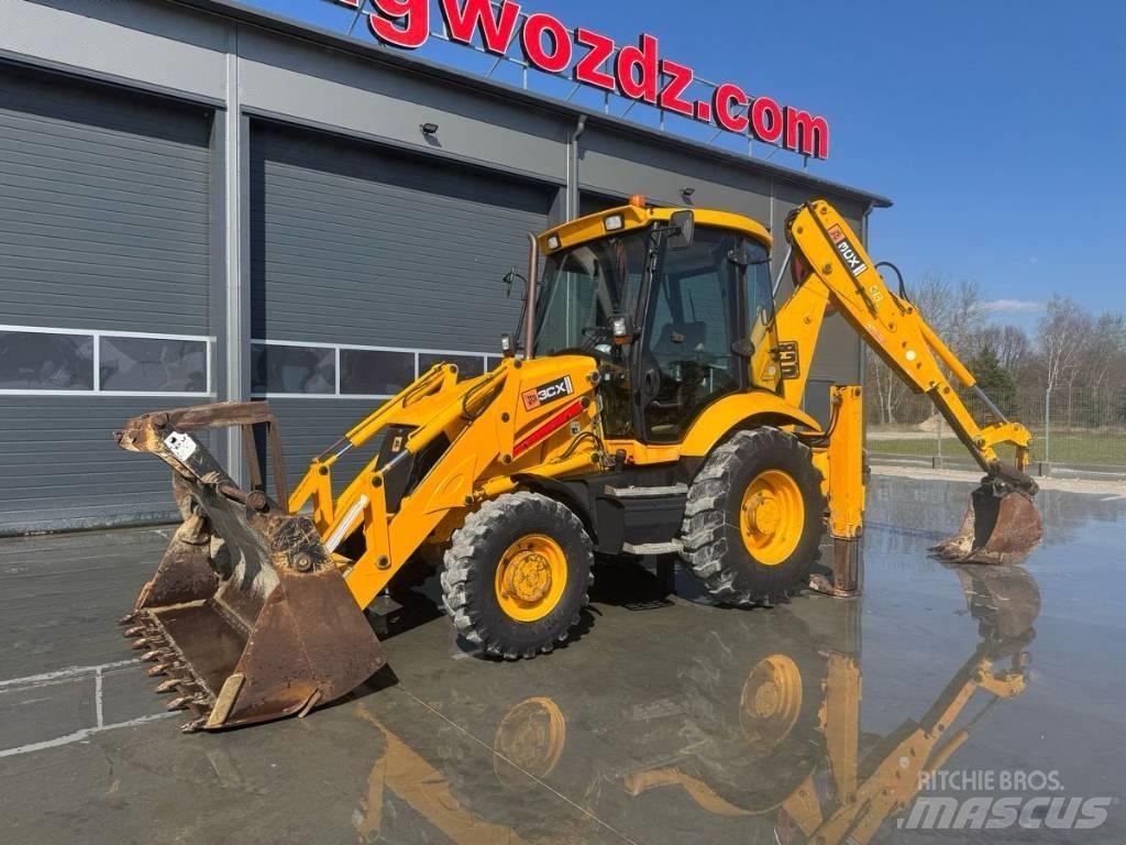 JCB 3 CX Backhoe loaders
