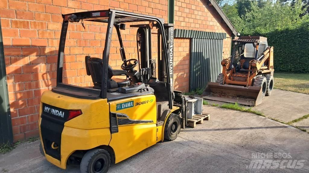 Hyundai 30 BH-9 Electric forklift trucks