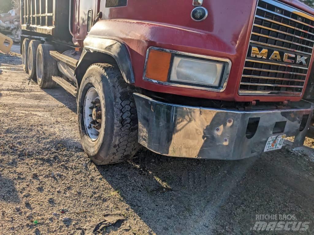 Mack CL 713 Tipper trucks