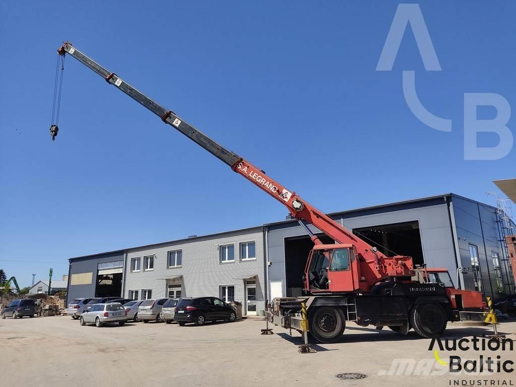 Liebherr LTM 1025 All terrain cranes