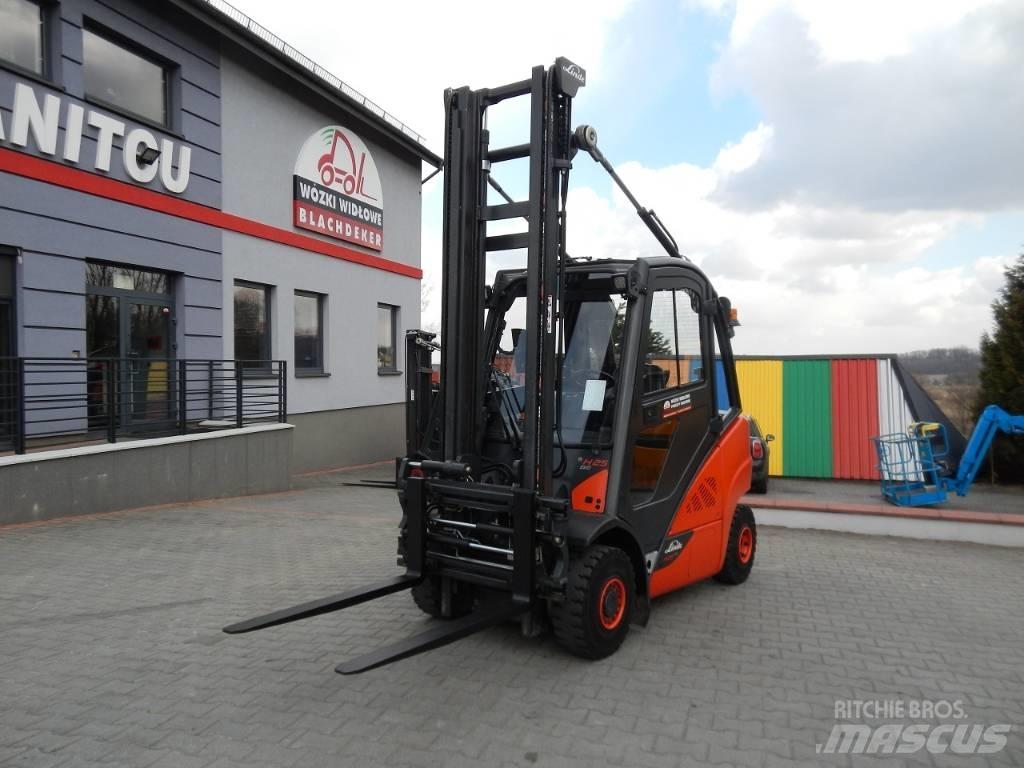 Linde H25D-02 Diesel trucks