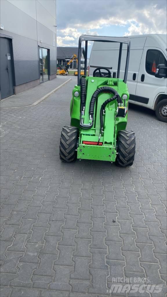 Avant E527 Mini loaders