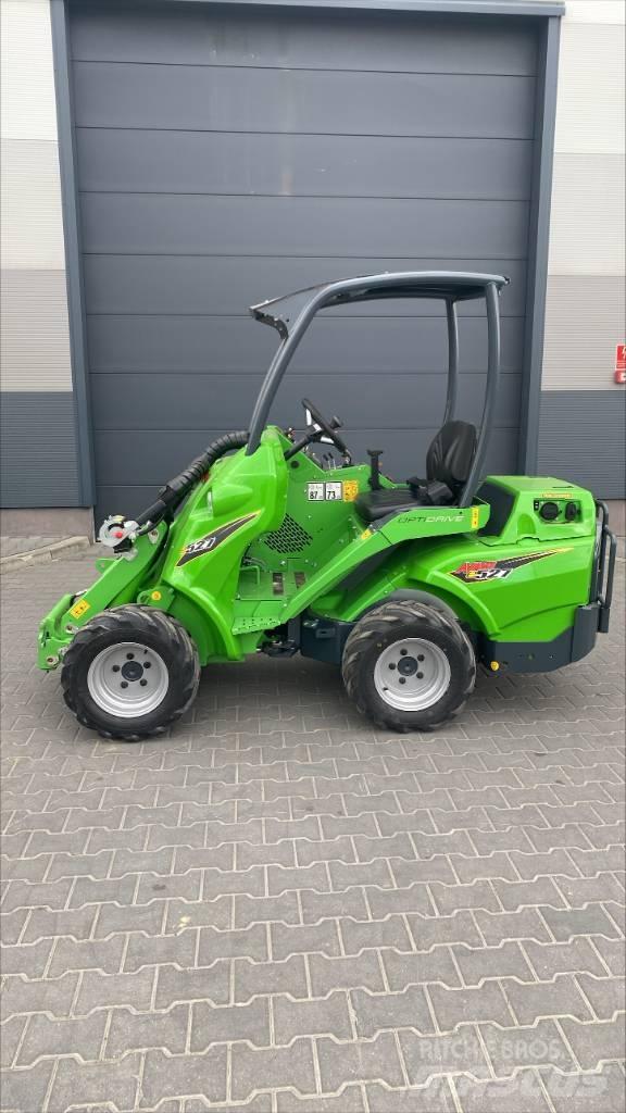 Avant E527 Mini loaders