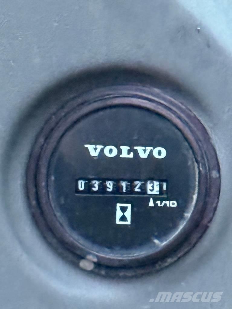 Volvo ECR 235 Crawler excavators