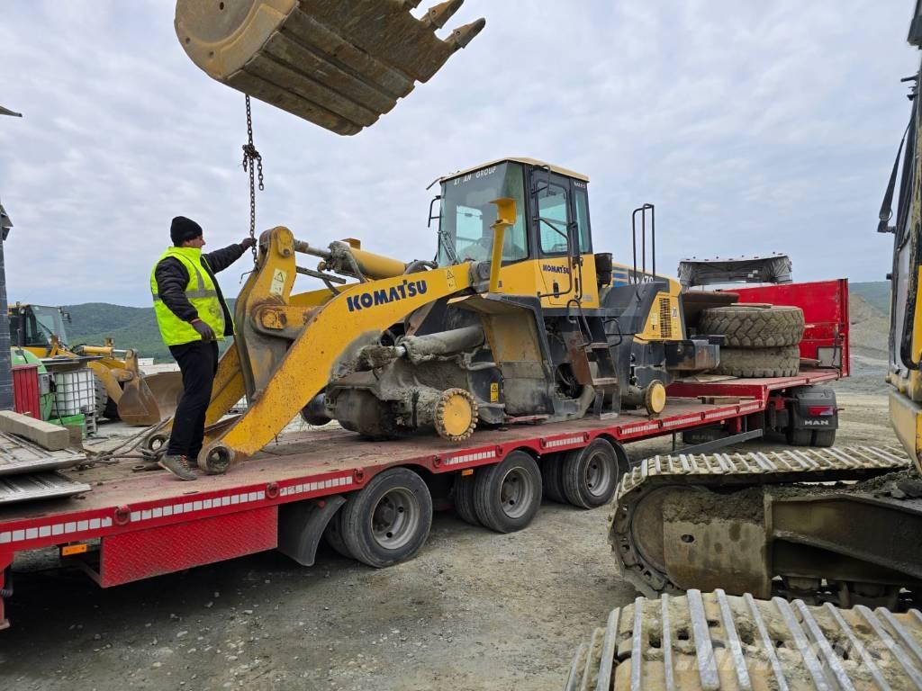 Komatsu WA 470-5H Engines