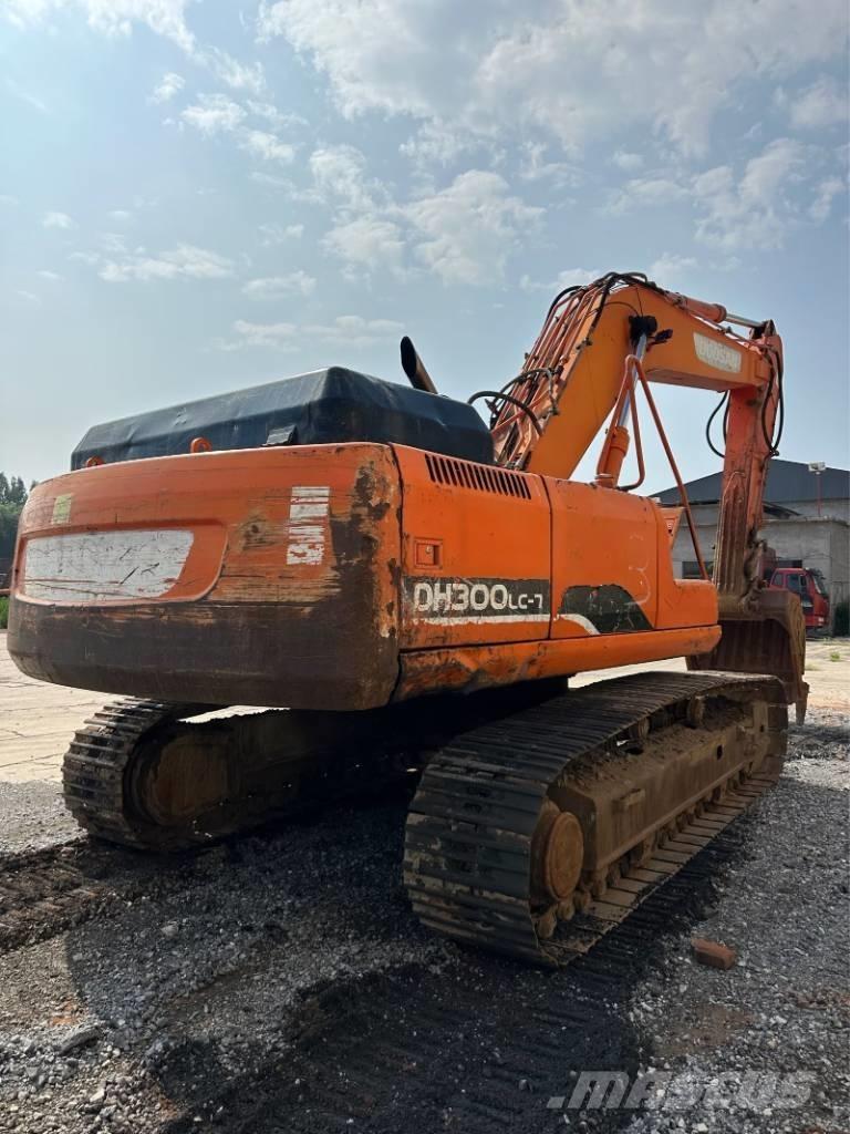 Doosan DH300 Crawler excavators