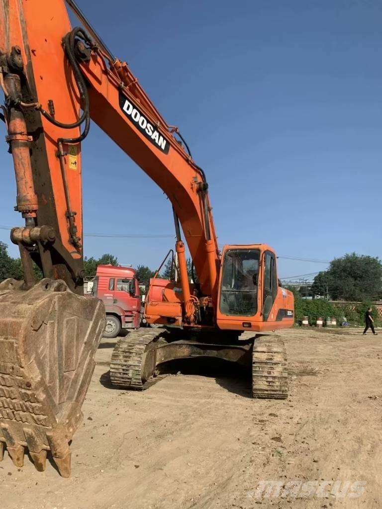 Doosan DH300 Crawler excavators