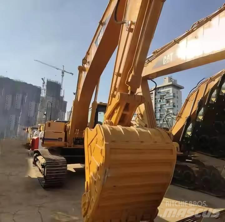 CAT CAT323B Midi excavators  7t - 12t